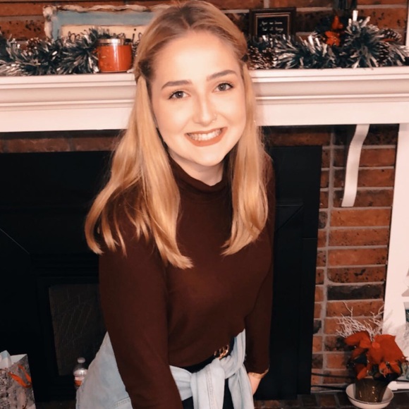 Meet your Posher, Anna - Picture 1 of 1